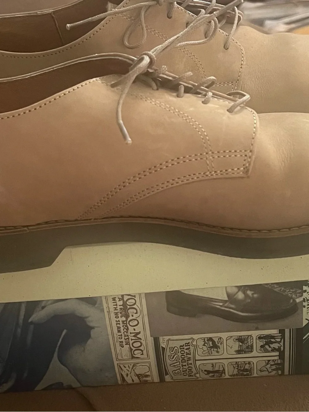 Bass Nubuc Cambridge lace up men’s shoes, size 11